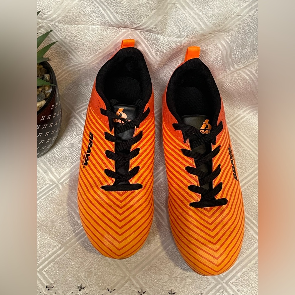 Boys soccer cleats